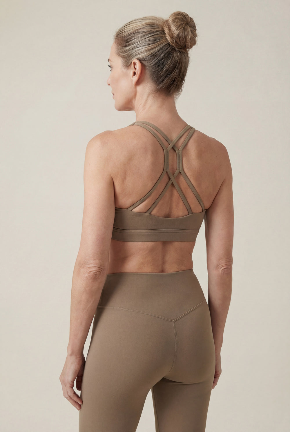High-Waisted Performance Leggings – Beige