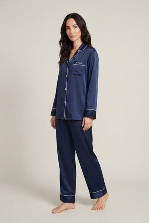Contrast-Piped Sleep Set in Navy